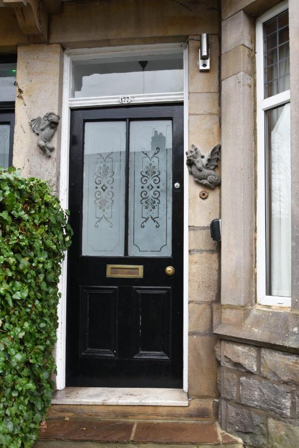 Spacious Victorian Townhouse Near Hcc With Off Street Parking Harrogate Exteriér fotografie