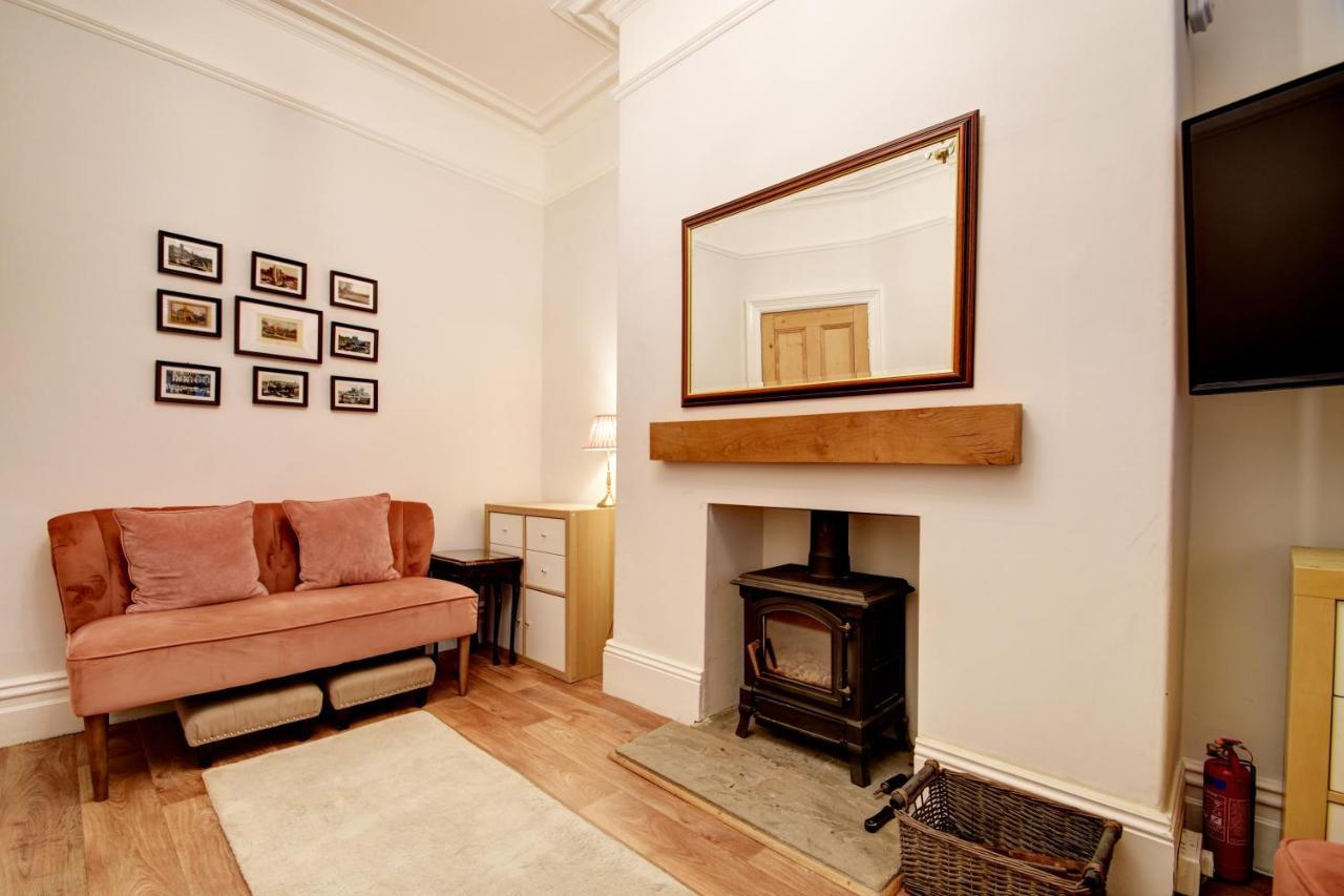 Spacious Victorian Townhouse Near Hcc With Off Street Parking Harrogate Exteriér fotografie