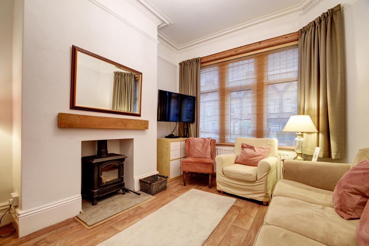 Spacious Victorian Townhouse Near Hcc With Off Street Parking Harrogate Exteriér fotografie